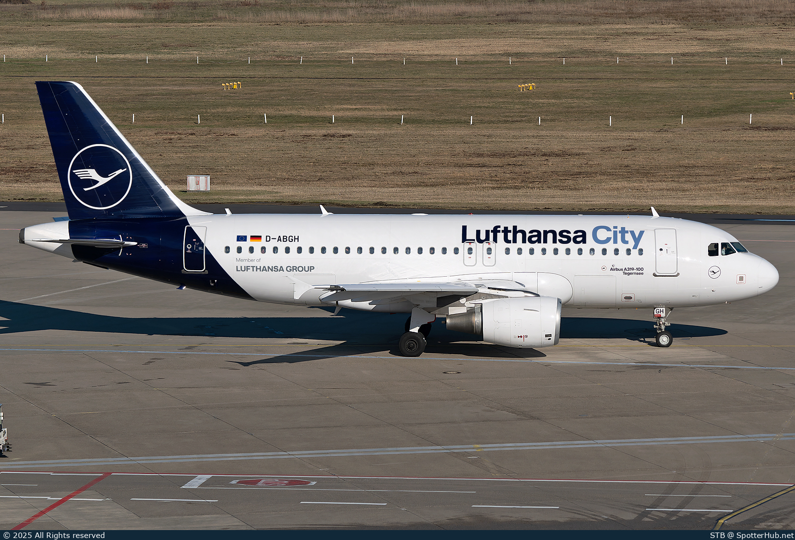 Photo of D-ABGH - Airbus A319-112 operated by Lufthansa City Airlines