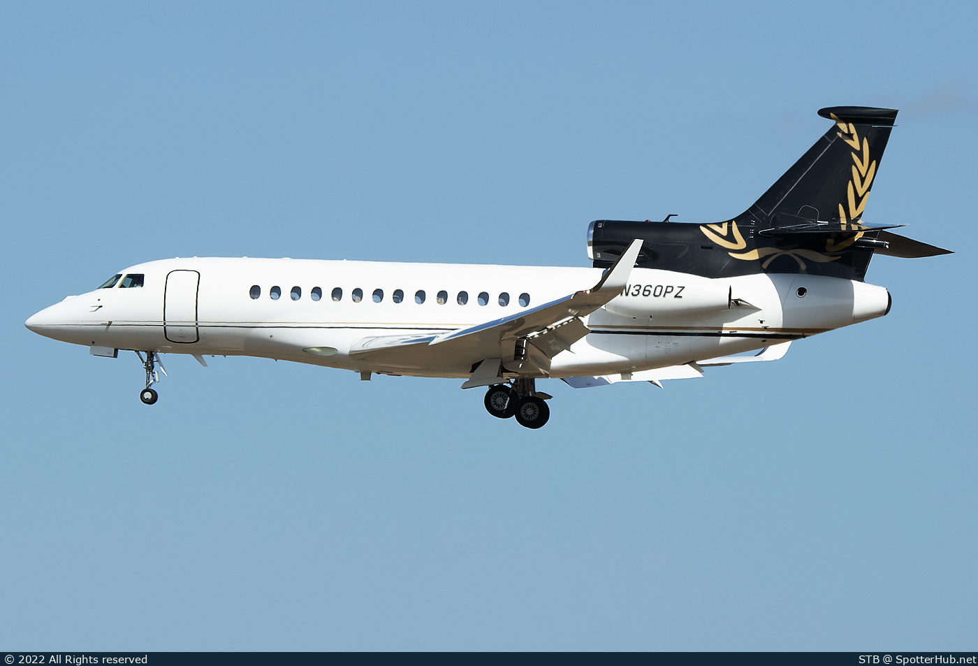 Photo of N360PZ - Dassault Falcon 7X operated by Private