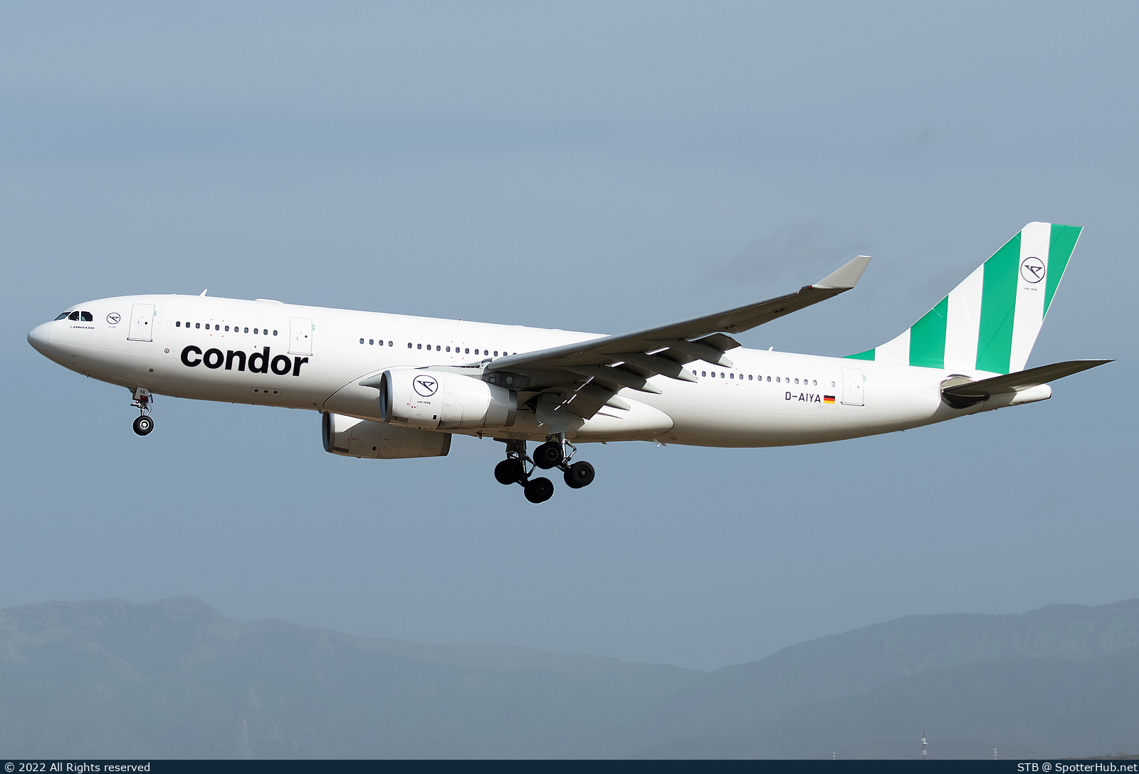 Photo of D-AIYA - Airbus A330-243 operated by Condor