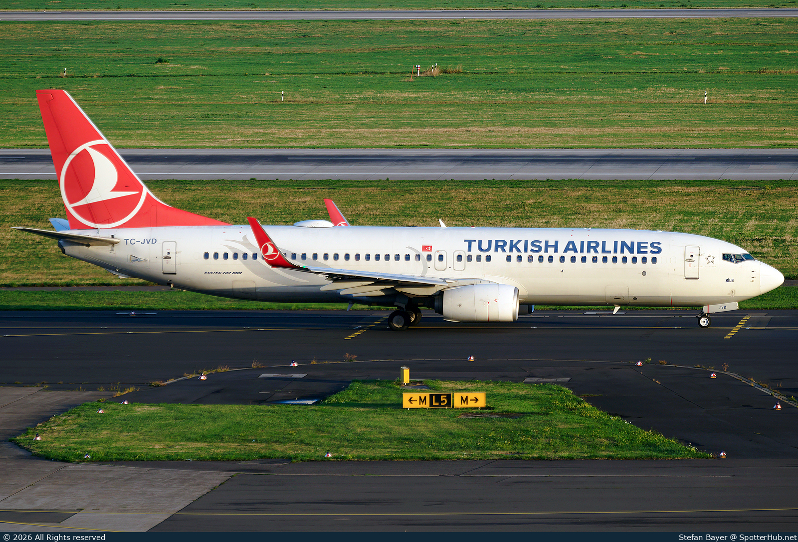 Photo of TC-JVD - Boeing 737-8F2 operated by Turkish Airlines