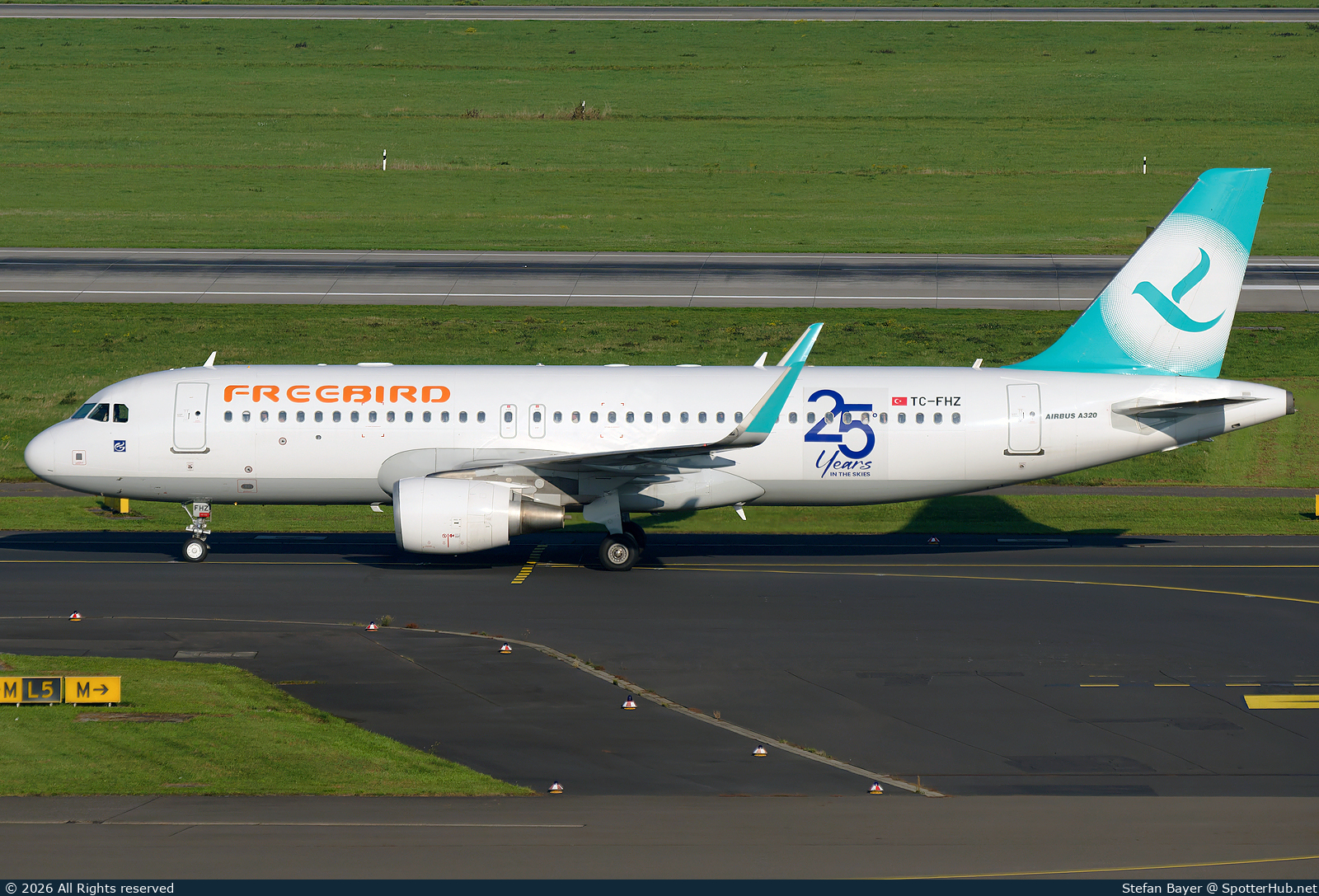 Photo of TC-FHZ - Airbus A320-214 operated by Freebird Airlines