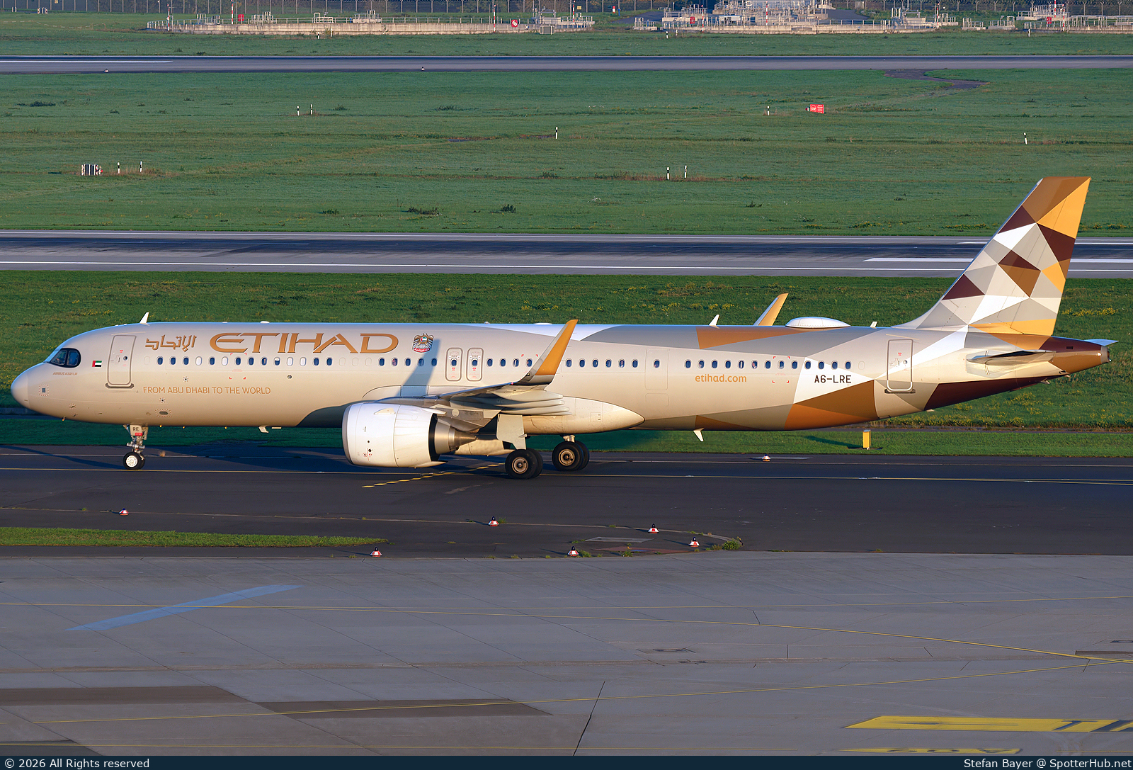 Photo of A6-LRE - Airbus A321-251NX operated by Etihad Airways
