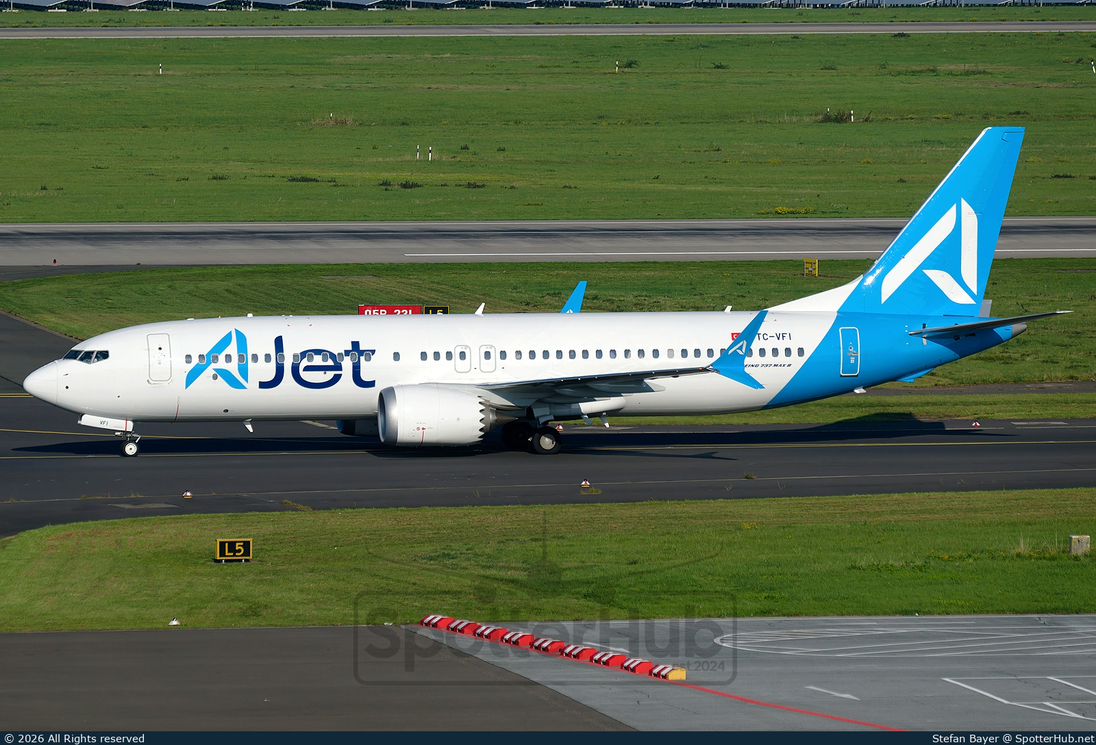 Photo of TC-VFI - Boeing 737 MAX 8 operated by AJet