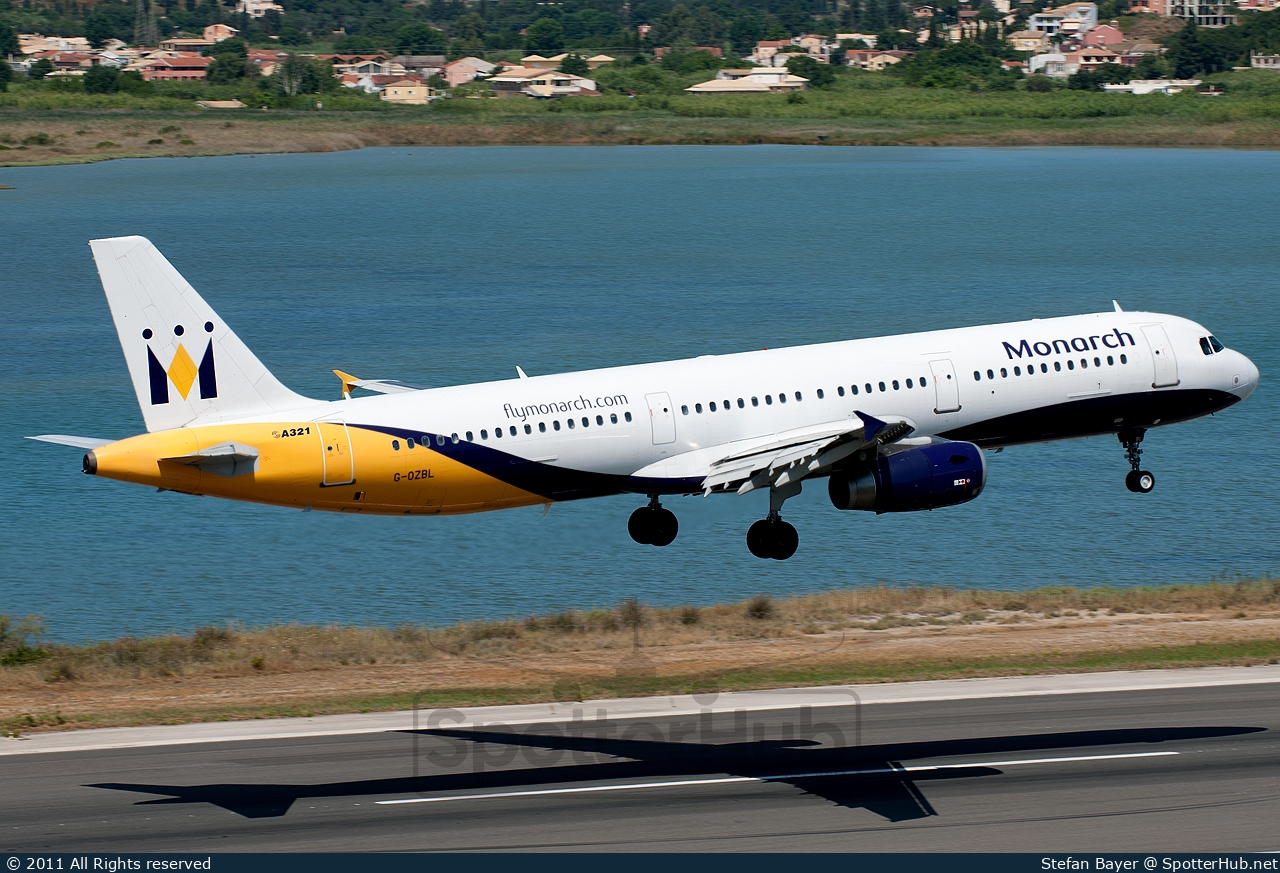 Photo of G-OZBL - Airbus A321-231 operated by Monarch Airlines
