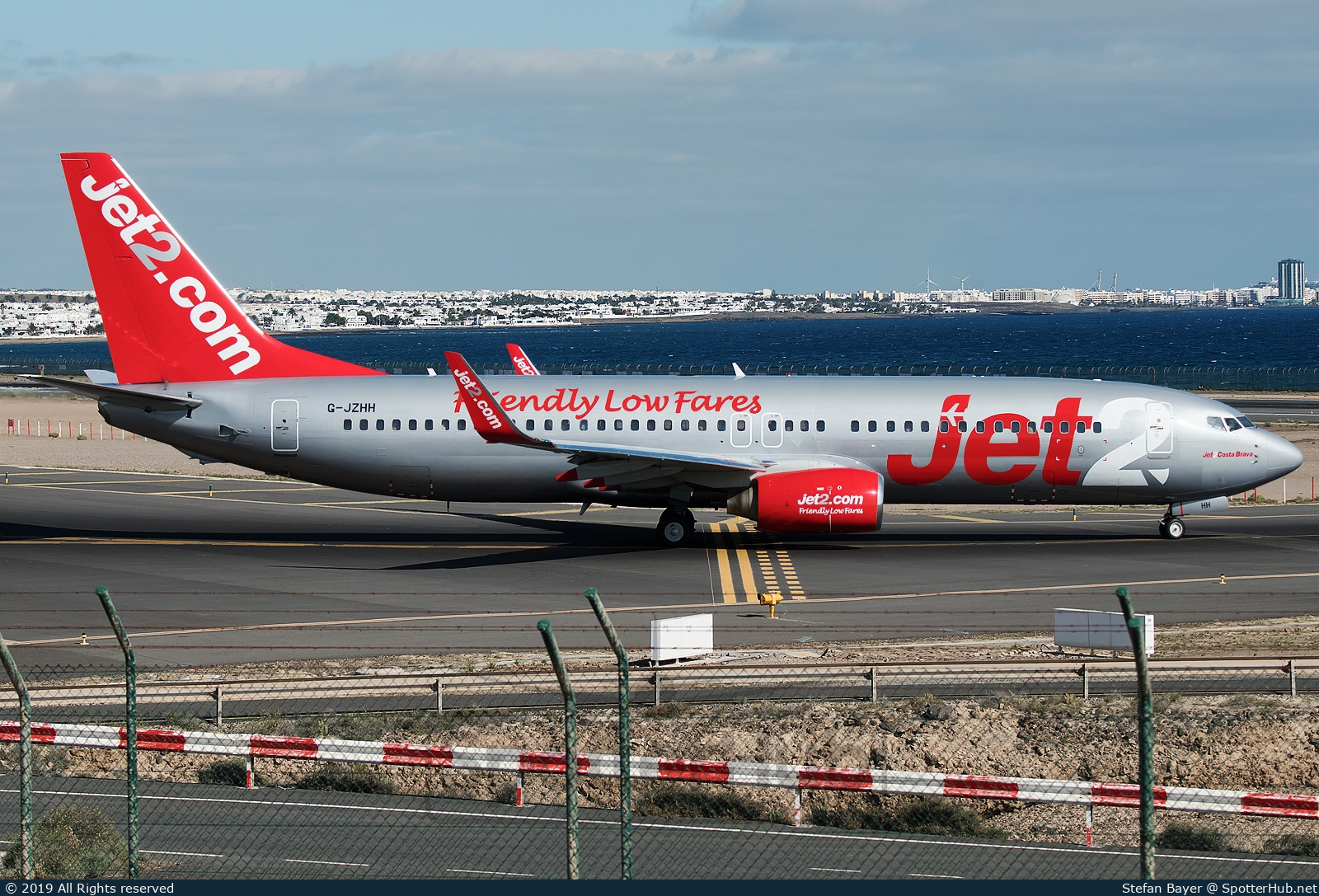 Photo of G-JZHH - Boeing 737-85P operated by Jet2