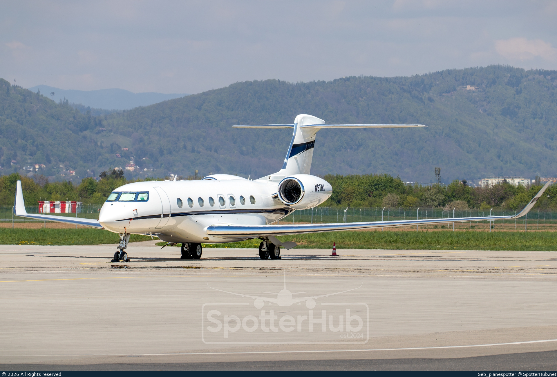 Photo of N61WX - Gulfstream G650 operated by Private