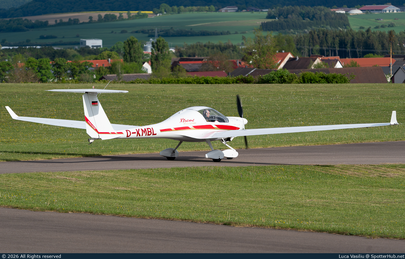 Photo of D-KMBL - Diamond HK36TTC Super Dimona operated by Private