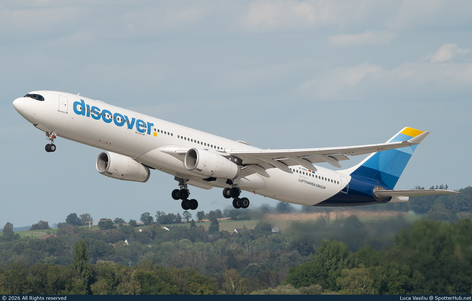 Photo of D-AIKC - Airbus A330-343 operated by Discover Airlines