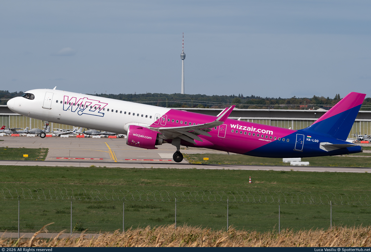 Photo of HA-LGO - Airbus A321-271NX operated by Wizz Air