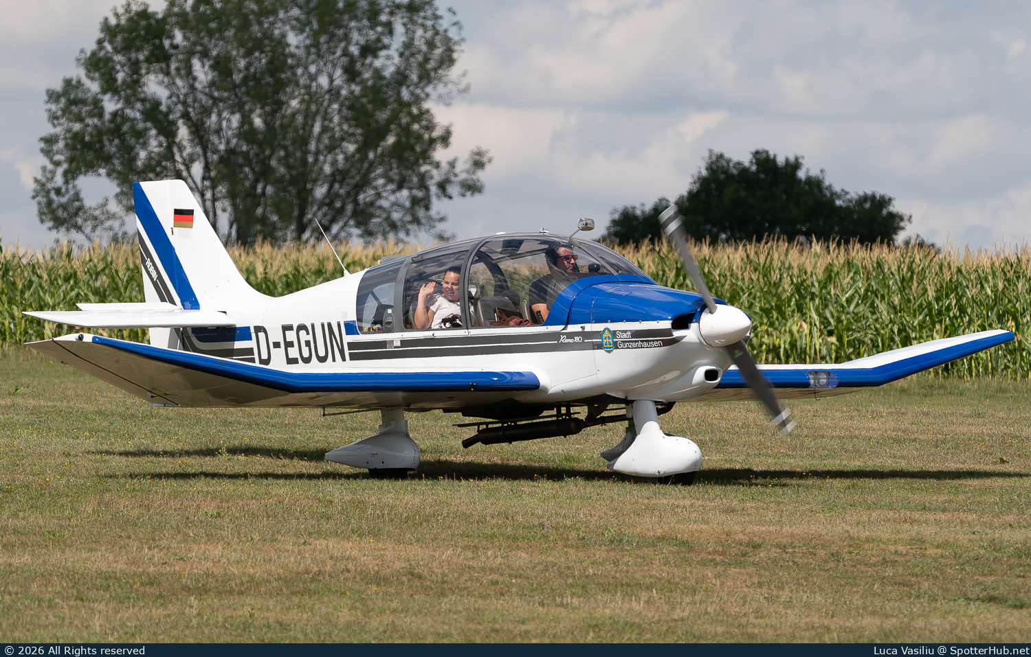 Photo of D-EGUN - Robin DR400/180R Remorqueur operated by Flugsportvereinigung "Gelbe Bürg" Gunzenhausen