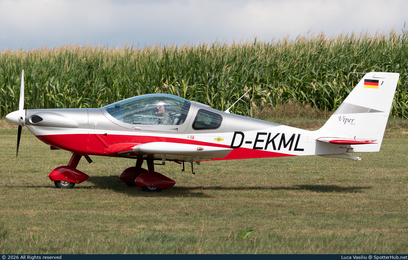 Photo of D-EKML - Tomark Viper SD4 operated by Aero Club Stuttgart