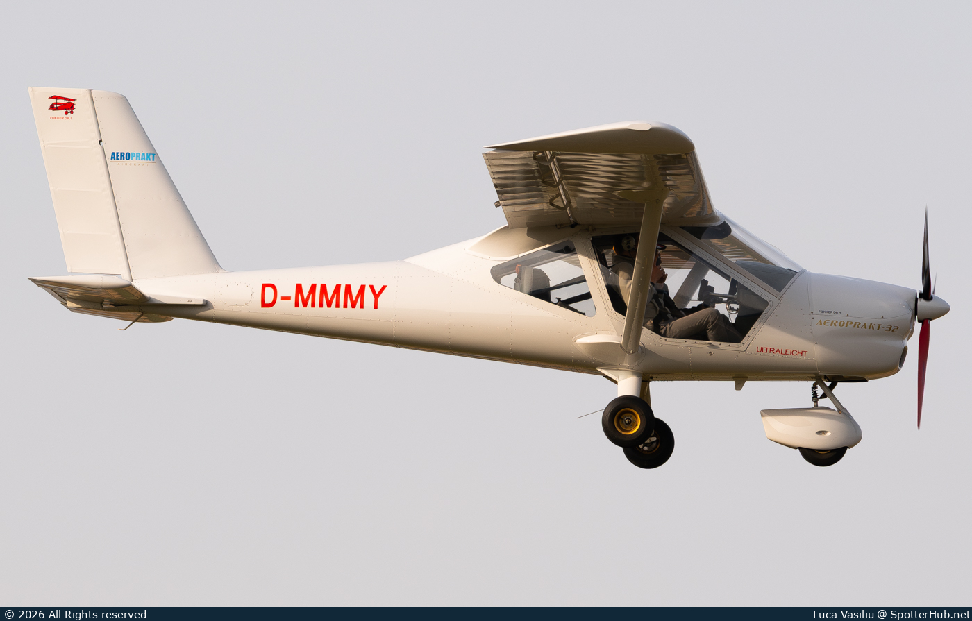 Photo of D-MMMY - Aeroprakt A-32 operated by Private