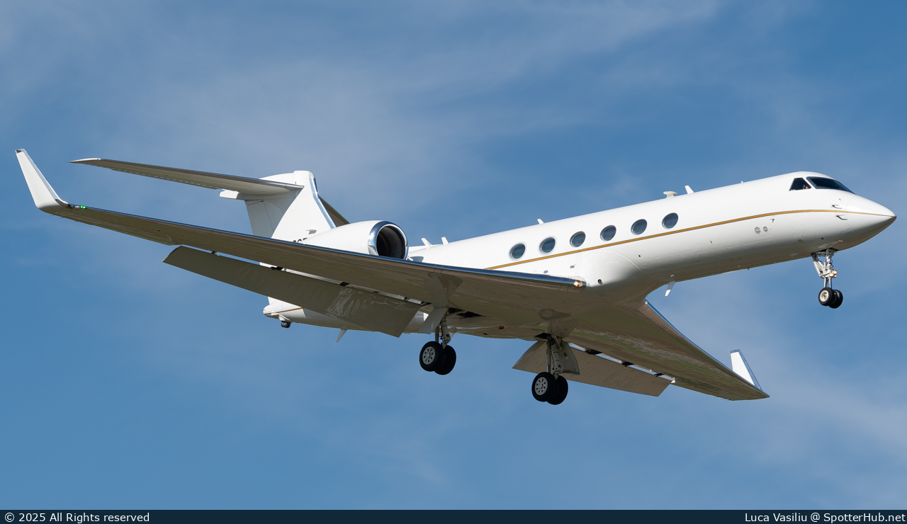 Photo of 01-0076 - Gulfstream C-37A operated by US Air Force
