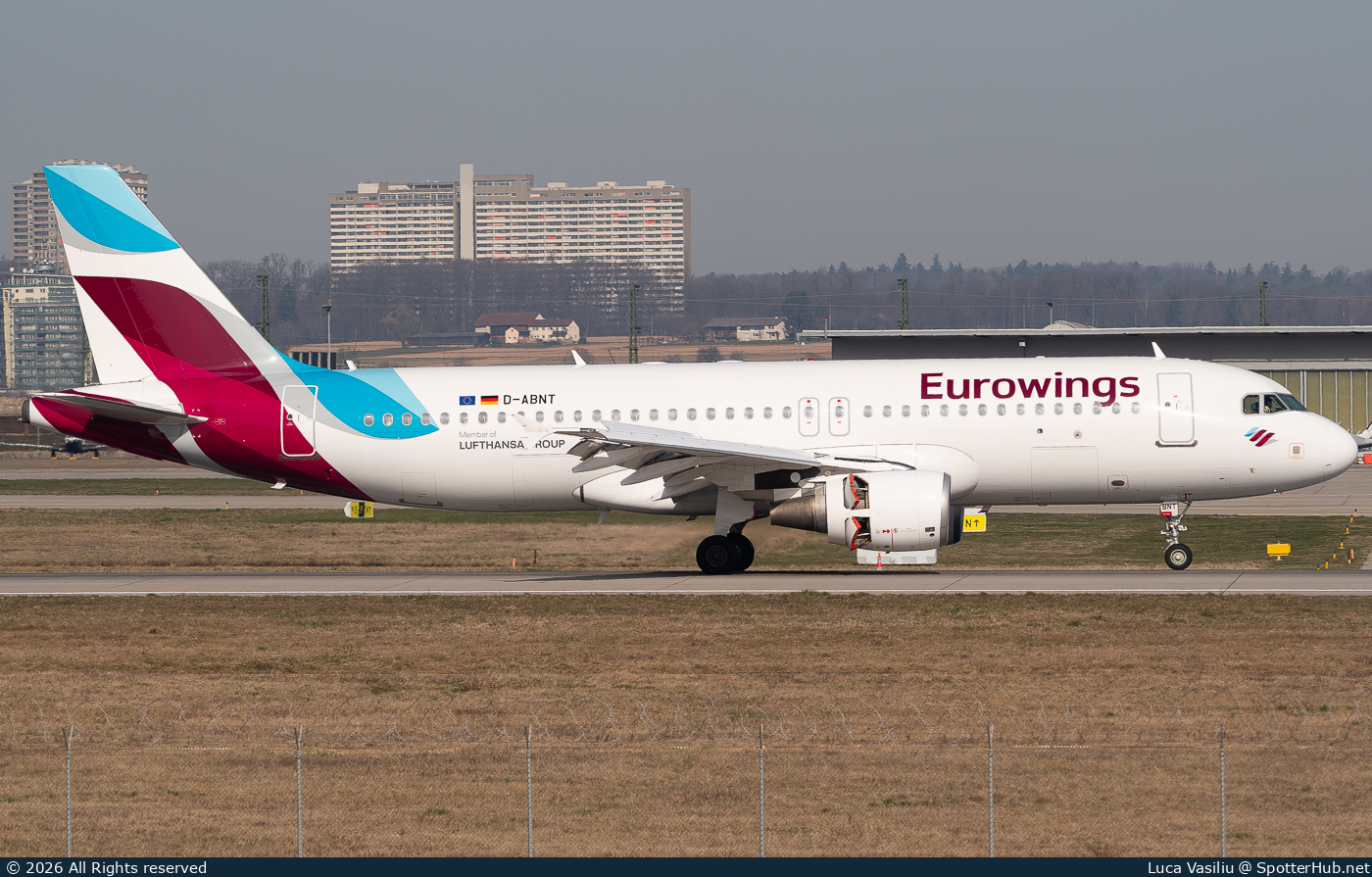 Photo of D-ABNT - Airbus A320-214 operated by Eurowings