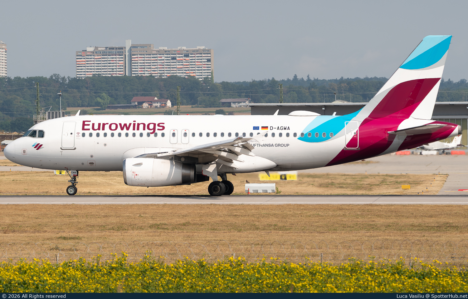 Photo of D-AGWA - Airbus A319-132 operated by Eurowings