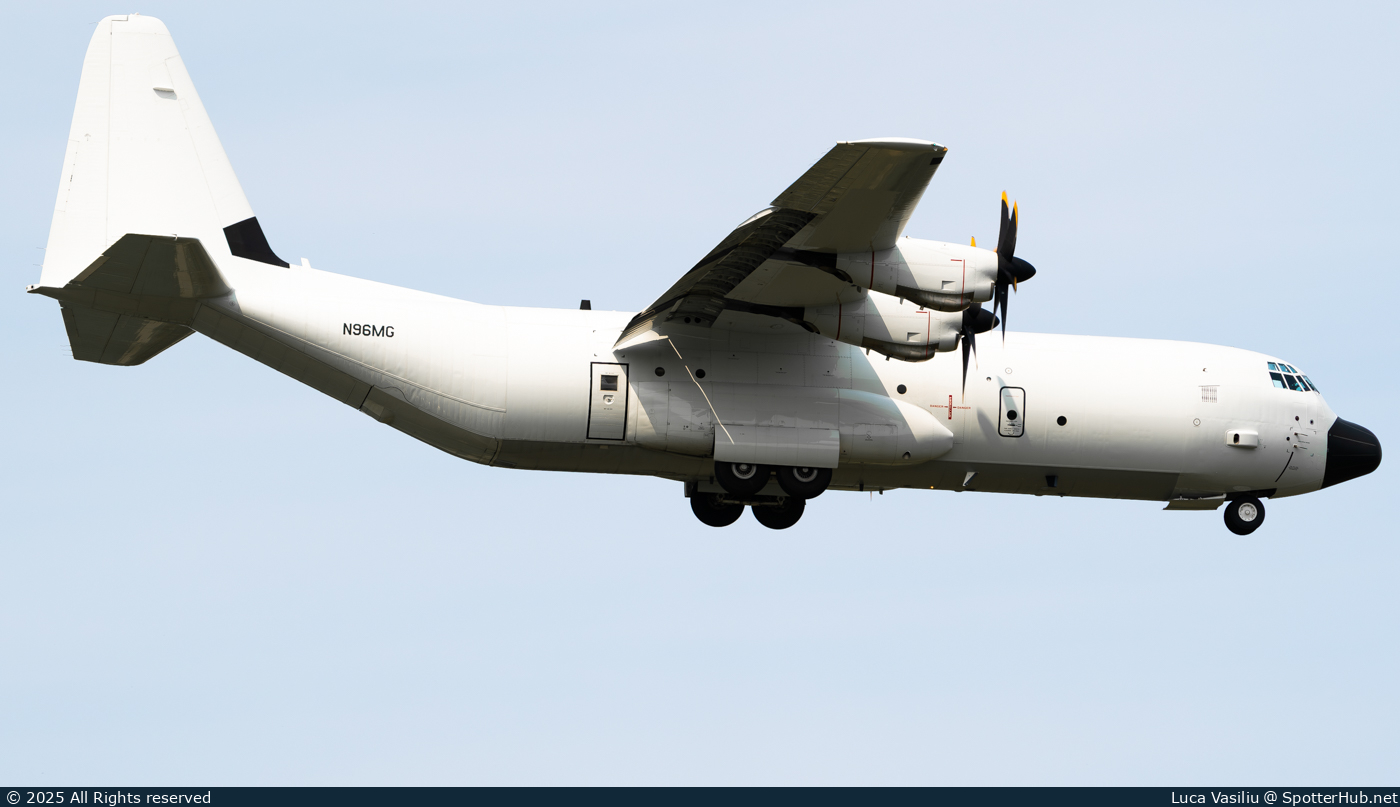 Photo of N96MG - Lockheed Martin LM-100J Super Hercules operated by Pallas Aviation