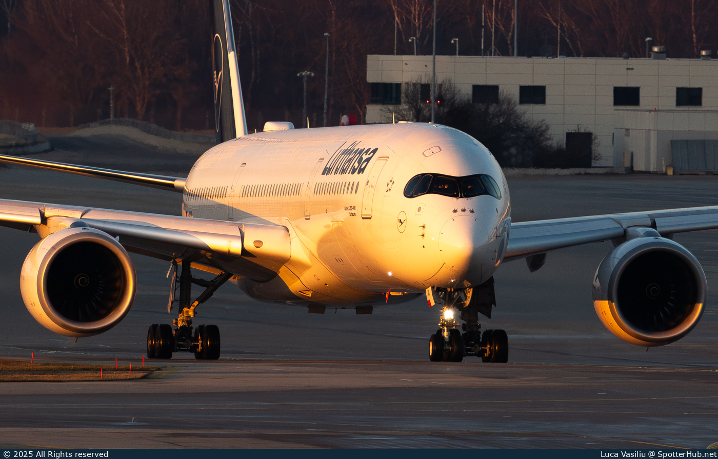 Photo of D-AIXK - Airbus A350-941 operated by Lufthansa