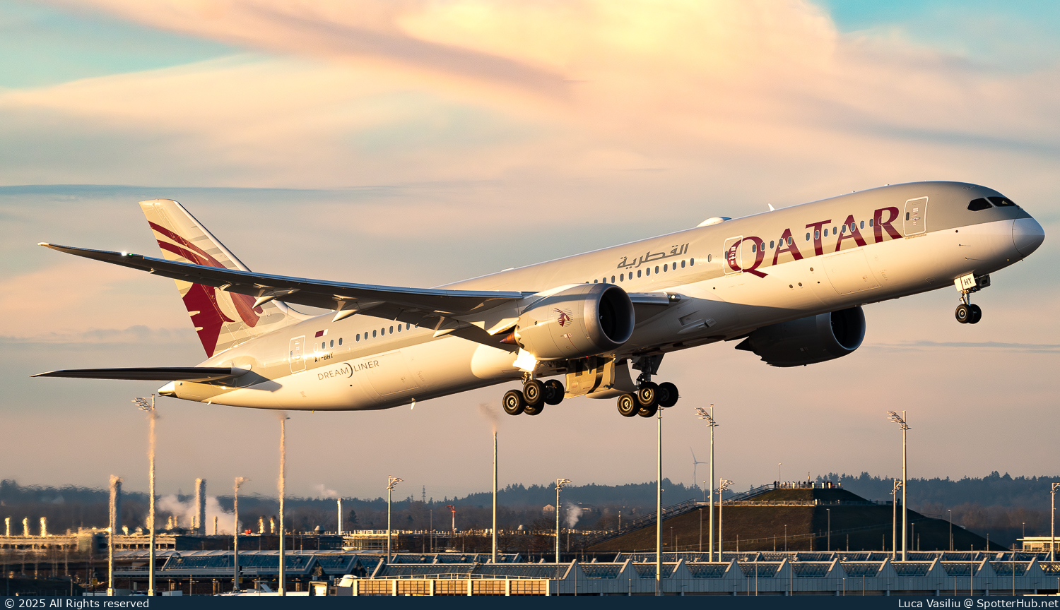Photo of A7-BHY - Boeing 787-9 Dreamliner operated by Qatar Airways
