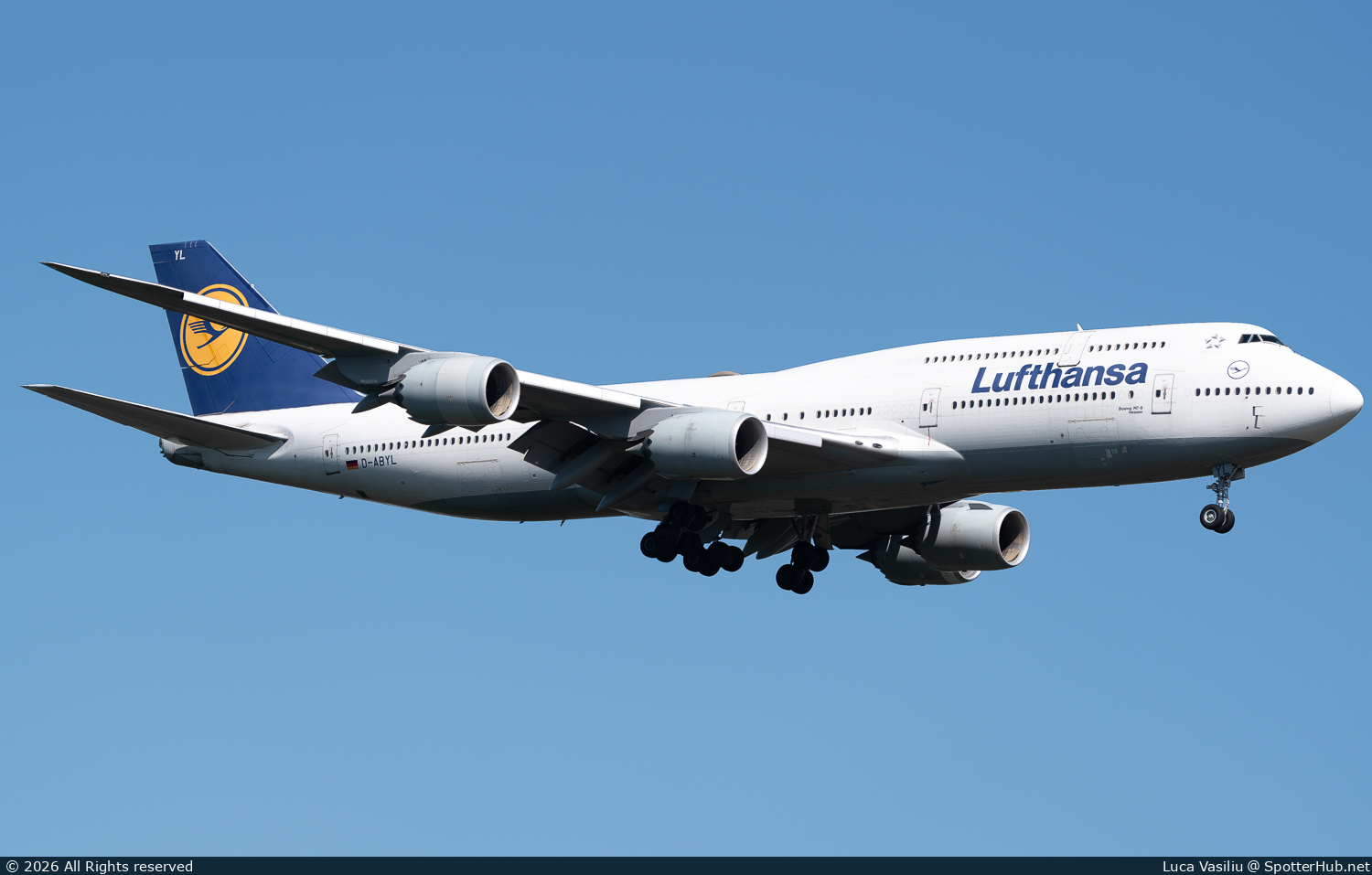 Photo of D-ABYL - Boeing 747-830 operated by Lufthansa