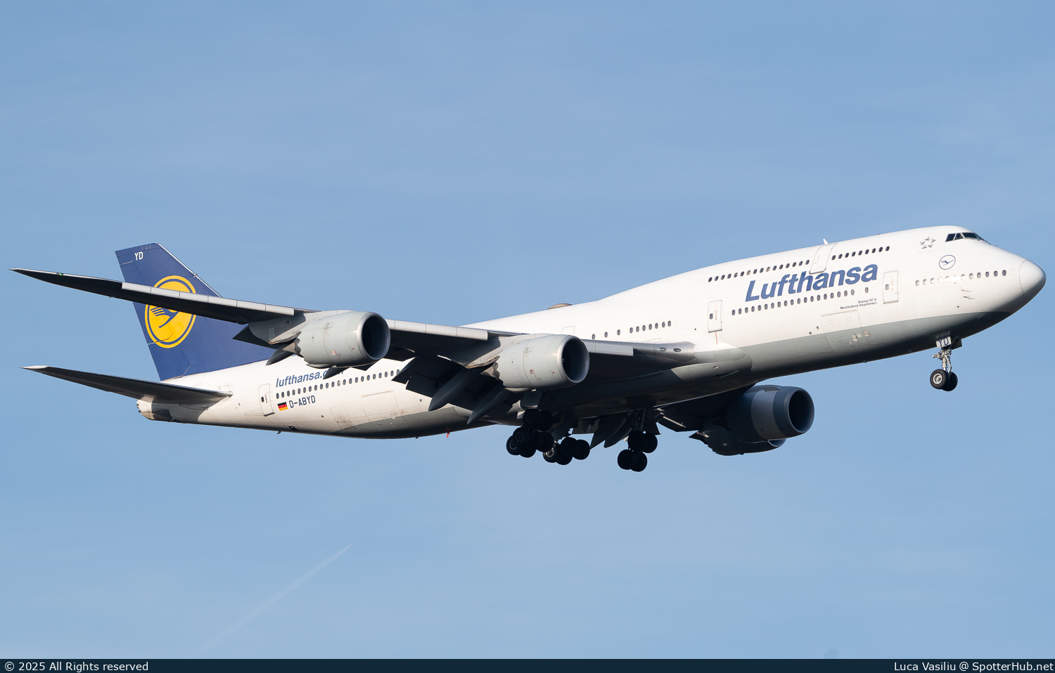 Photo of D-ABYD - Boeing 747-830 operated by Lufthansa