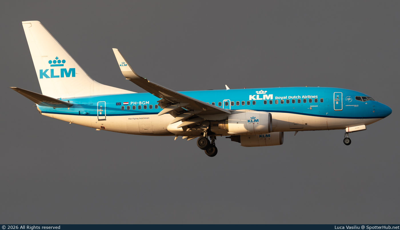 Photo of PH-BGM - Boeing 737-7K2 operated by KLM Royal Dutch Airlines