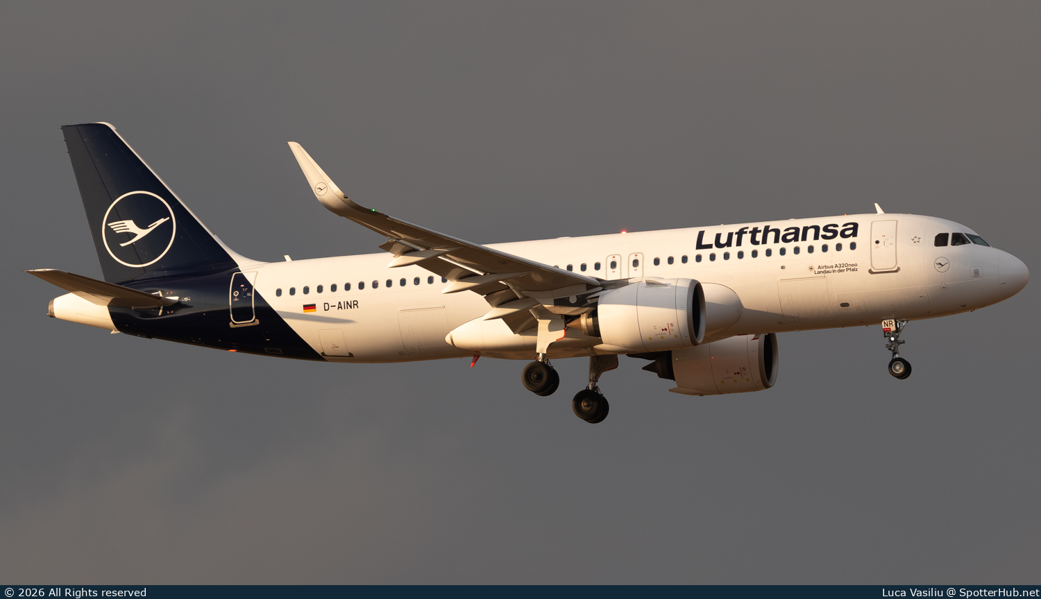 Photo of D-AINR - Airbus A320-271N operated by Lufthansa