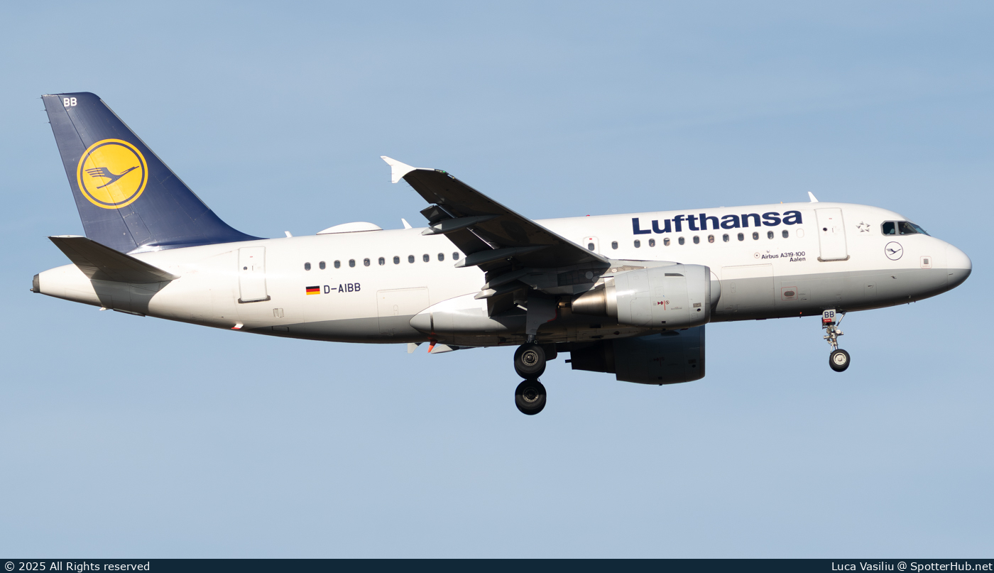 Photo of D-AIBB - Airbus A319-112 operated by Lufthansa