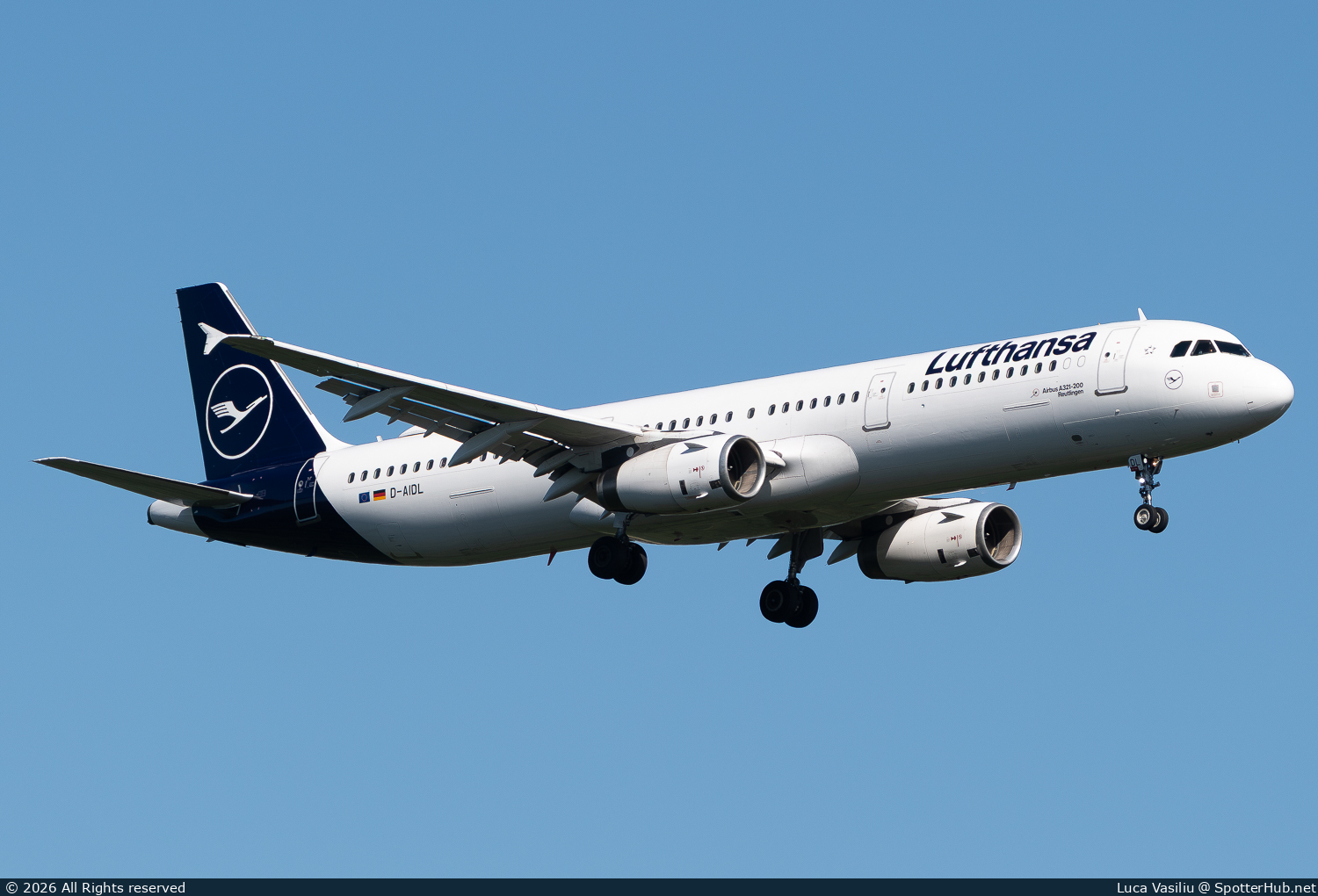 Photo of D-AIDL - Airbus A321-231 operated by Lufthansa