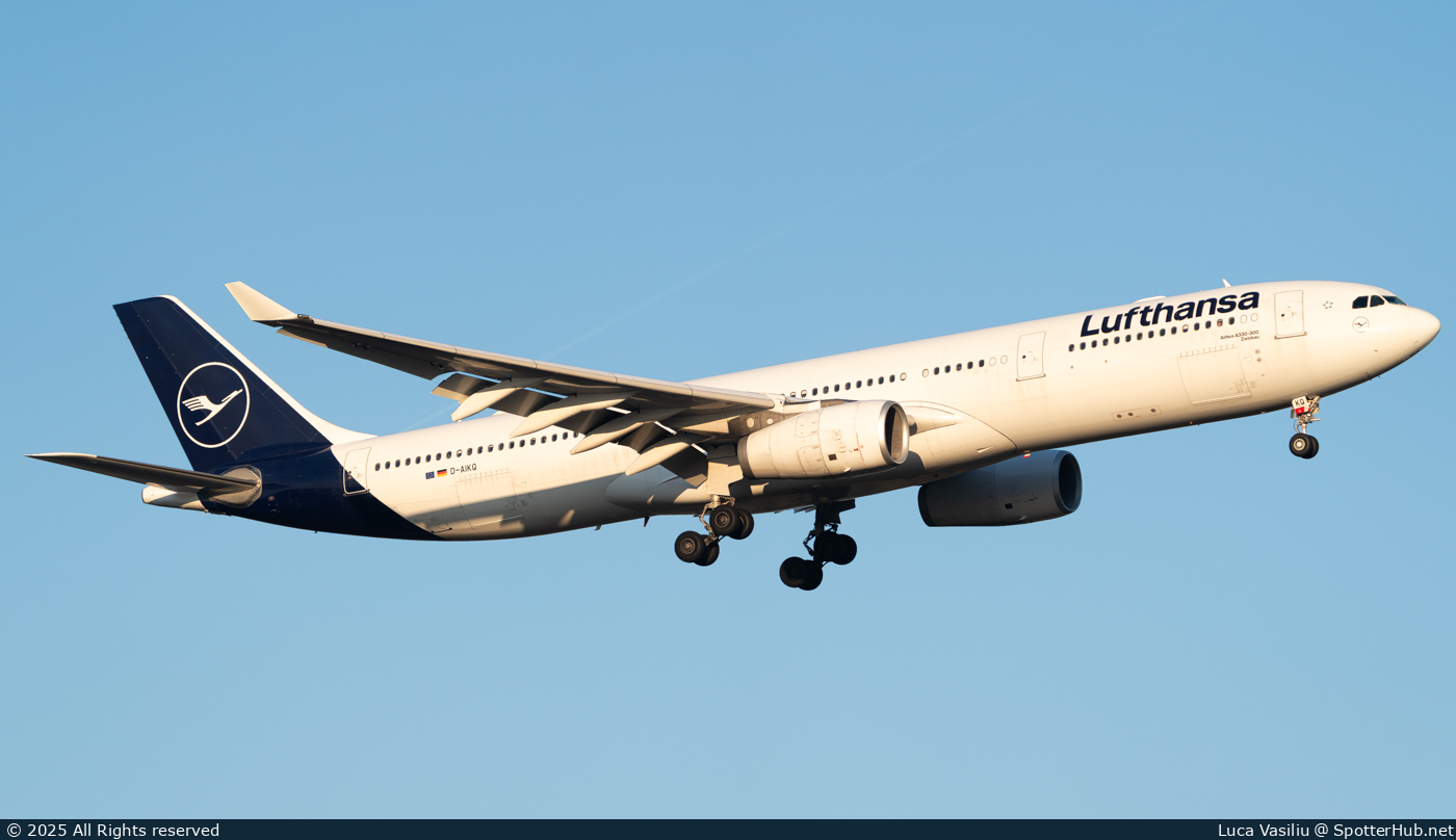 Photo of D-AIKQ - Airbus A330-343 operated by Lufthansa