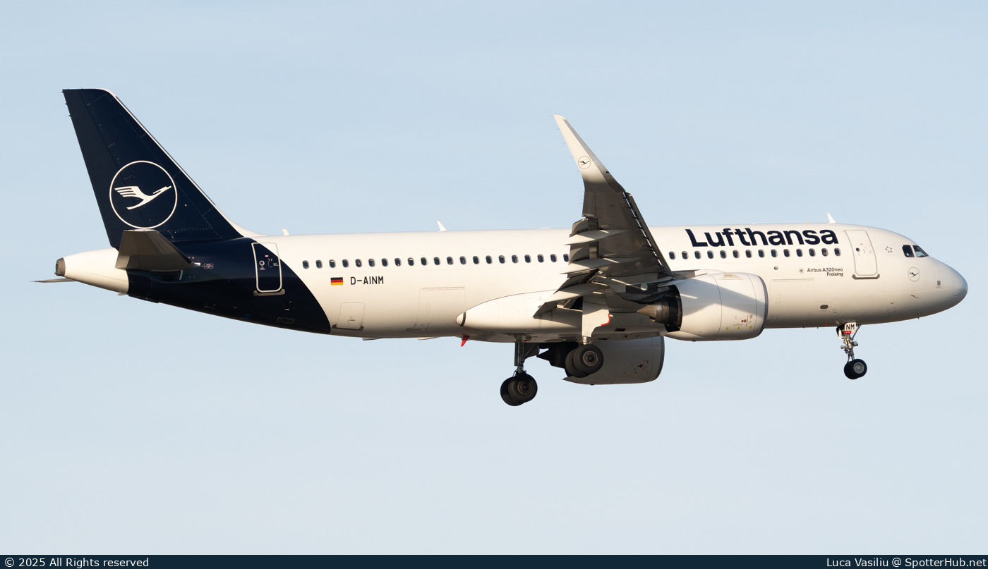 Photo of D-AINM - Airbus A320-271N operated by Lufthansa