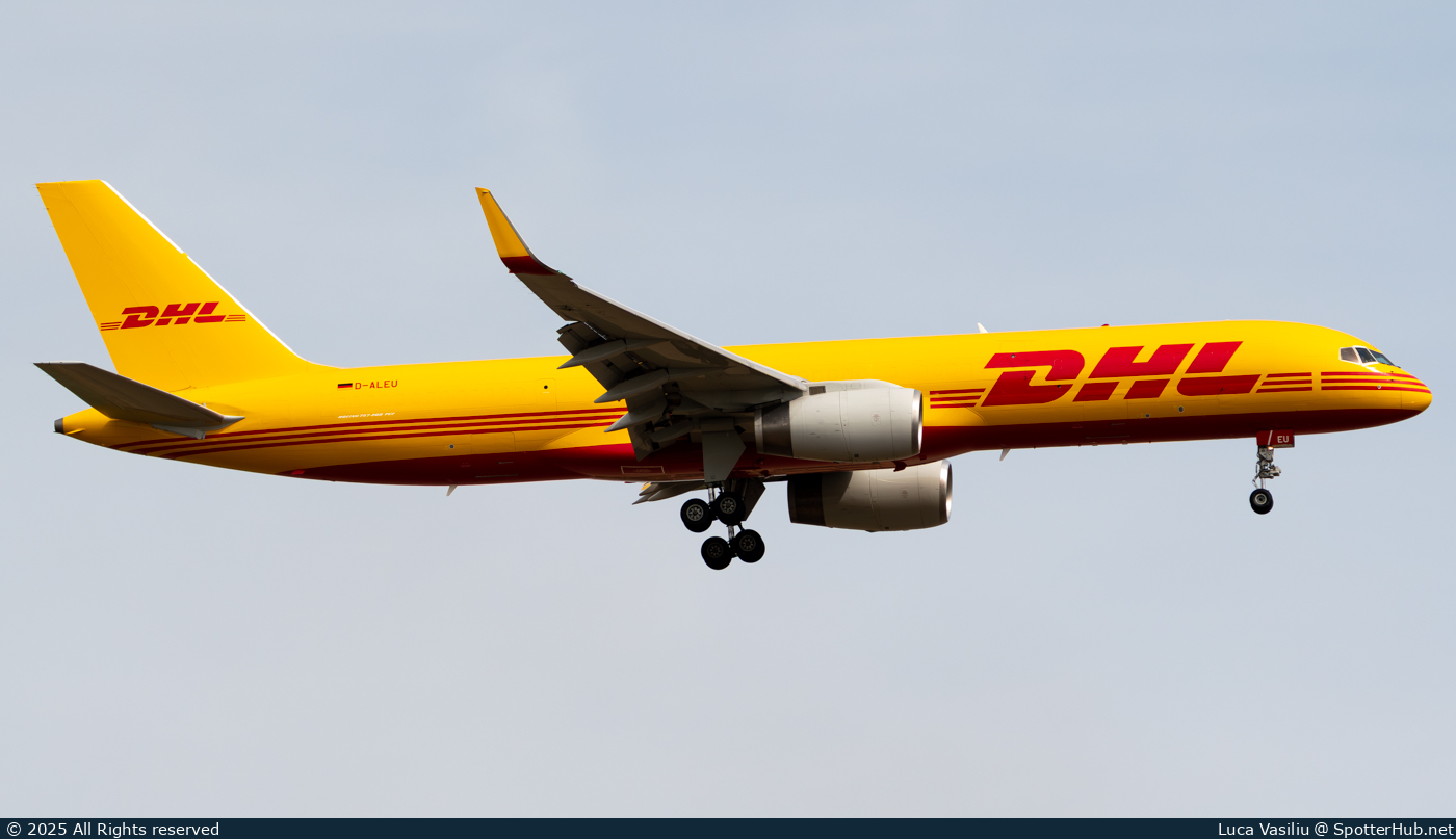 Photo of D-ALEU - Boeing 757-23N(SF) operated by European Air Transport