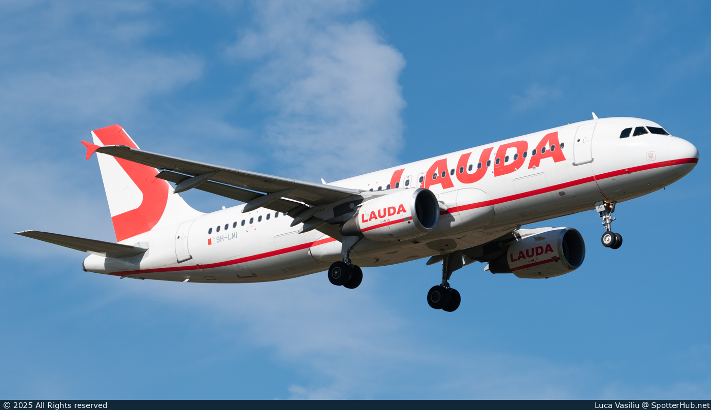 Photo of 9H-LMI - Airbus A320-214 operated by Lauda Europe