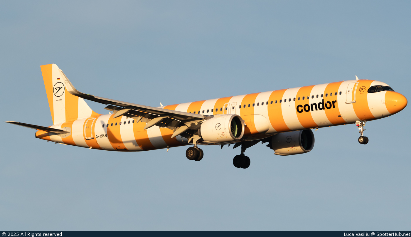 Photo of D-ANLB - Airbus A321-271NX operated by Condor