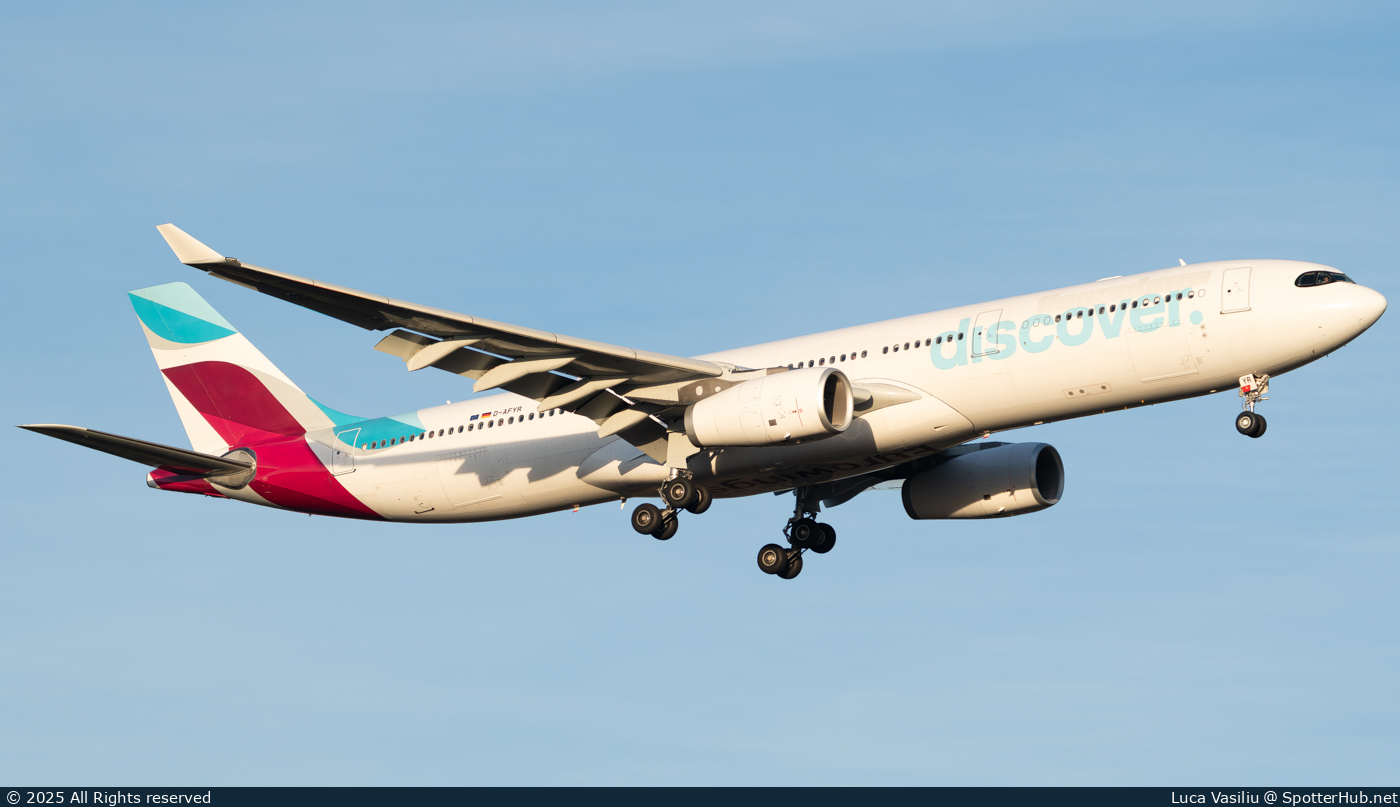 Photo of D-AFYR - Airbus A330-343 operated by Discover Airlines