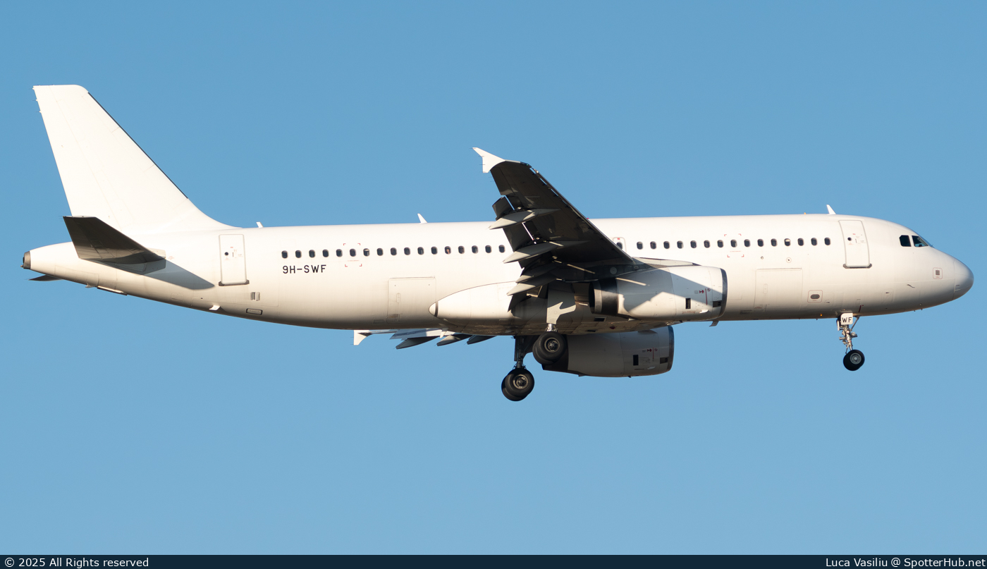 Photo of 9H-SWF - Airbus A320-232 operated by Avion Express Malta