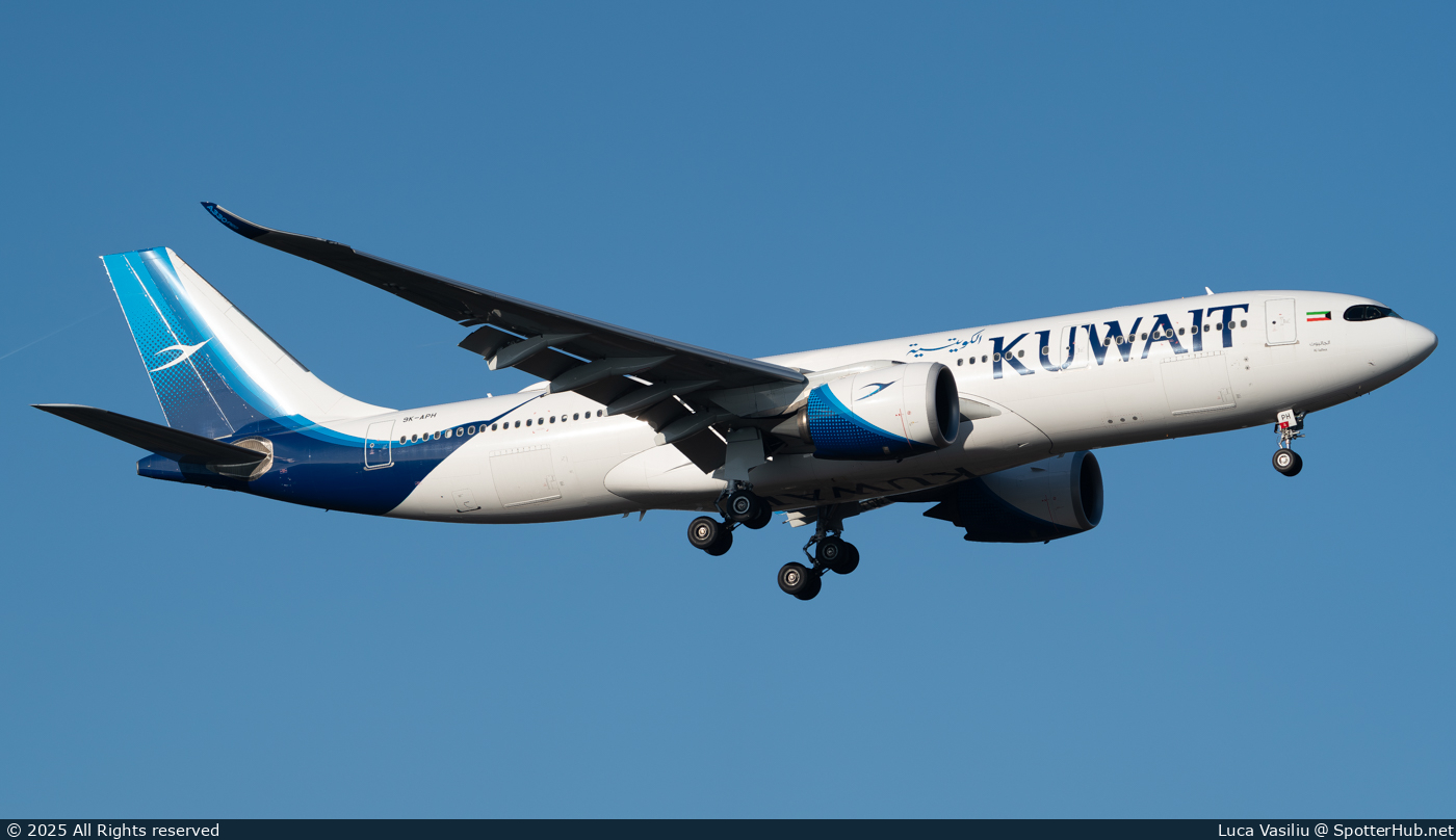 Photo of 9K-APH - Airbus A330-841 operated by Kuwait Airways