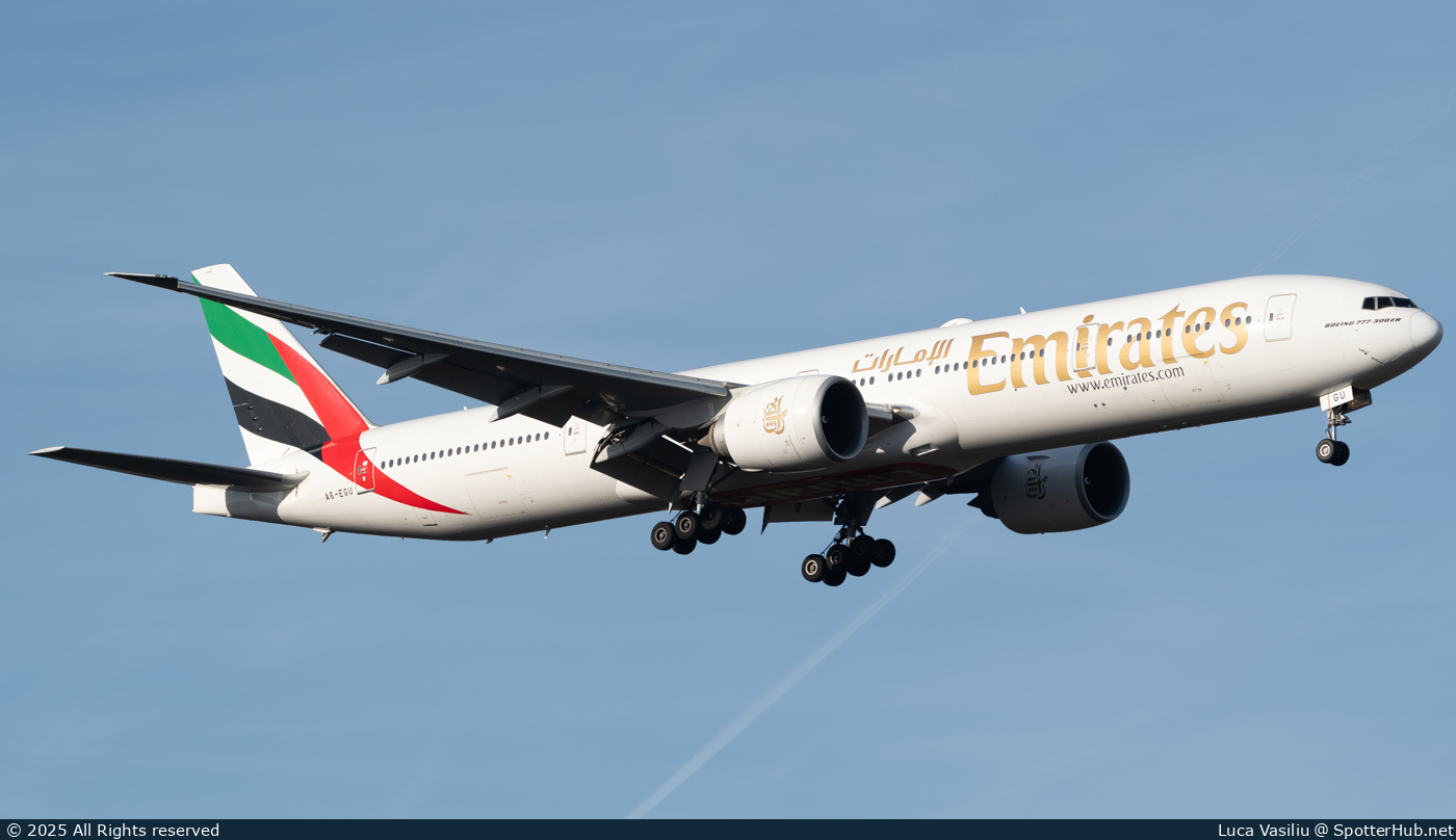 Photo of A6-EGU - Boeing 777-31H(ER) operated by Emirates