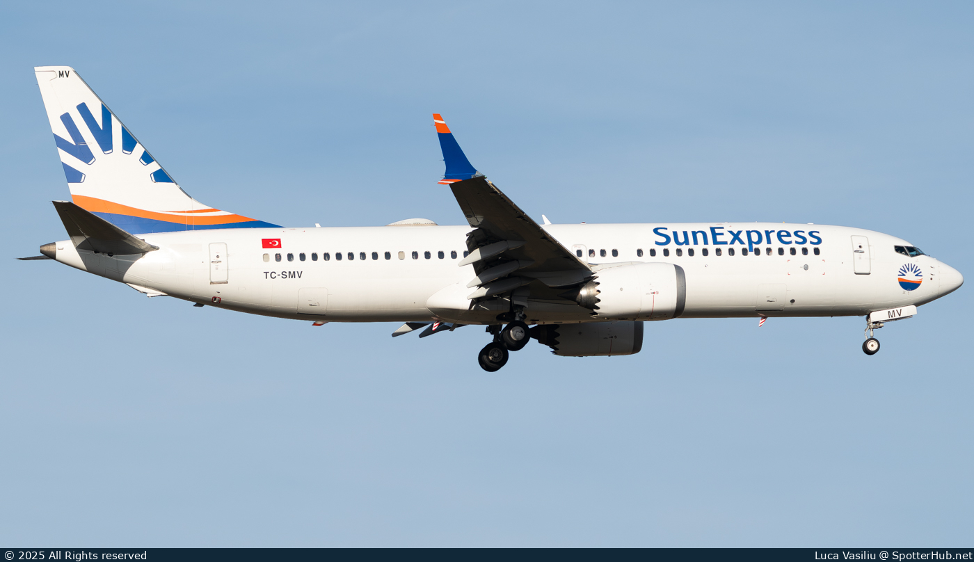 Photo of TC-SMV - Boeing 737 MAX 8 operated by SunExpress