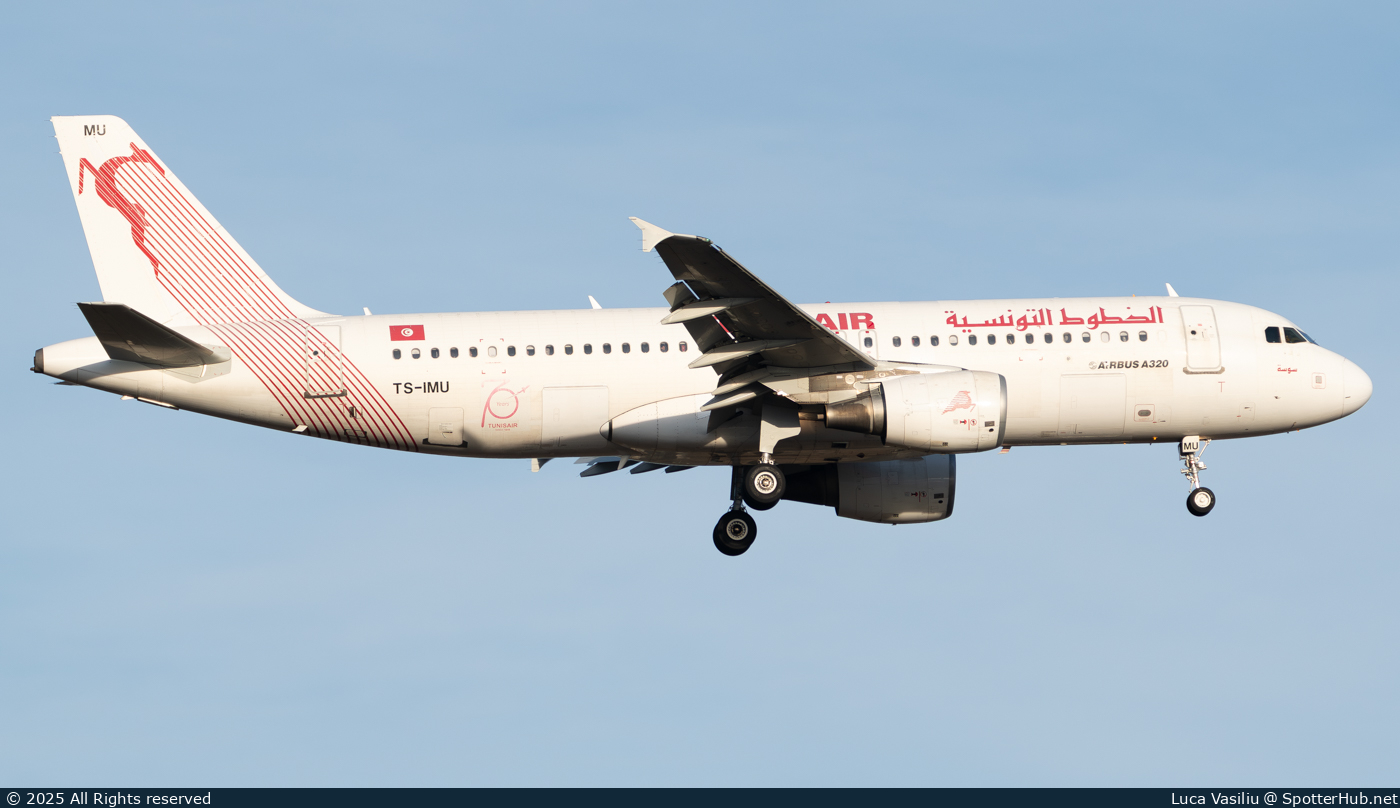 Photo of TS-IMU - Airbus A320-214 operated by Tunisair