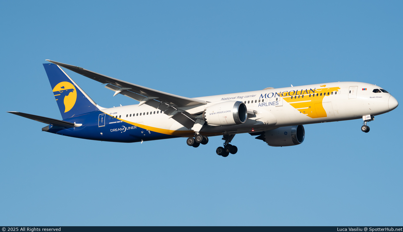 Photo of EI-UBN - Boeing 787-9 Dreamliner operated by MIAT Mongolian Airlines
