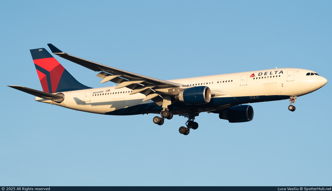 Photo of N856NW - Airbus A330-223 operated by Delta Air Lines