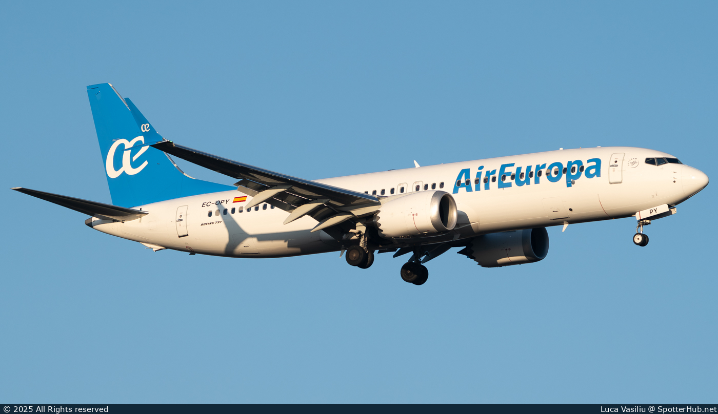 Photo of EC-OPY - Boeing 737 MAX 8 operated by Air Europa