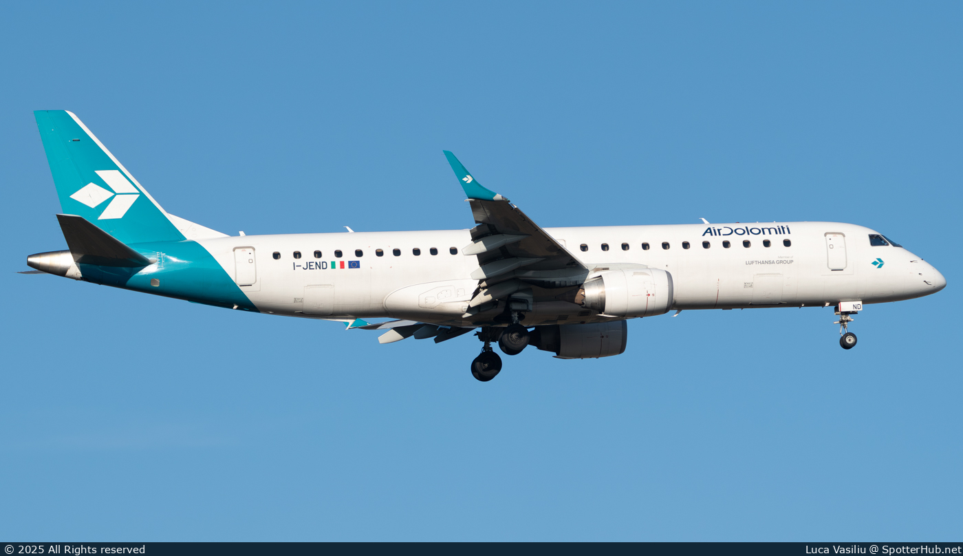 Photo of I-JEND - Embraer ERJ-190LR operated by Air Dolomiti