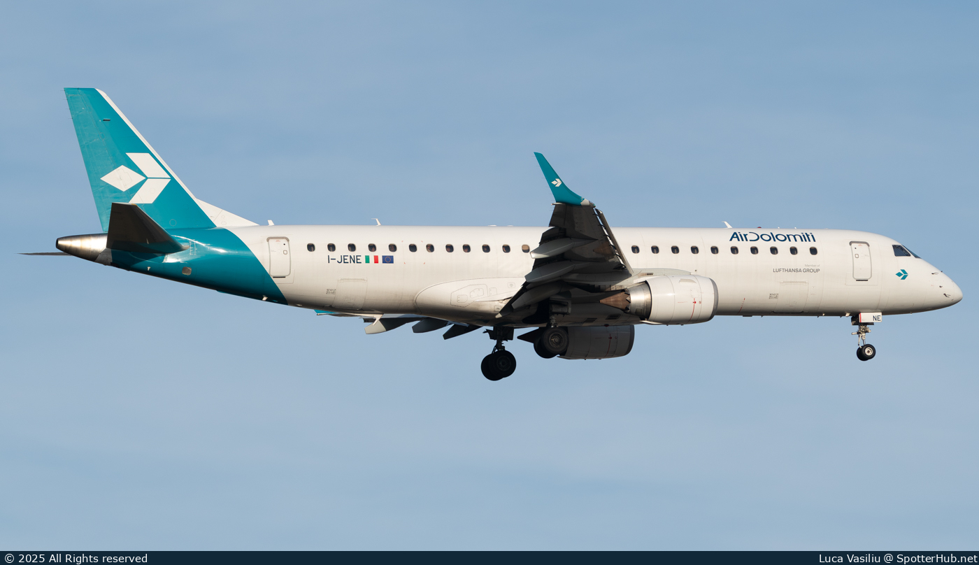 Photo of I-JENE - Embraer ERJ-190LR operated by Air Dolomiti