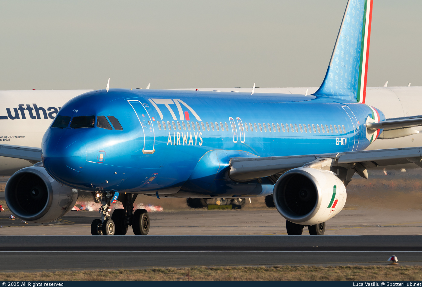 Photo of EI-DTN - Airbus A320-216 operated by ITA Airways