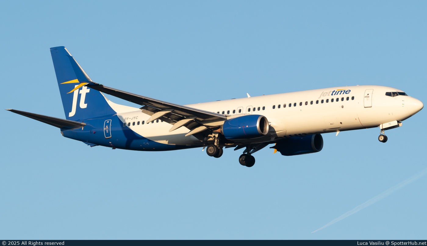 Photo of OY-JYC - Boeing 737-8KN operated by Jettime