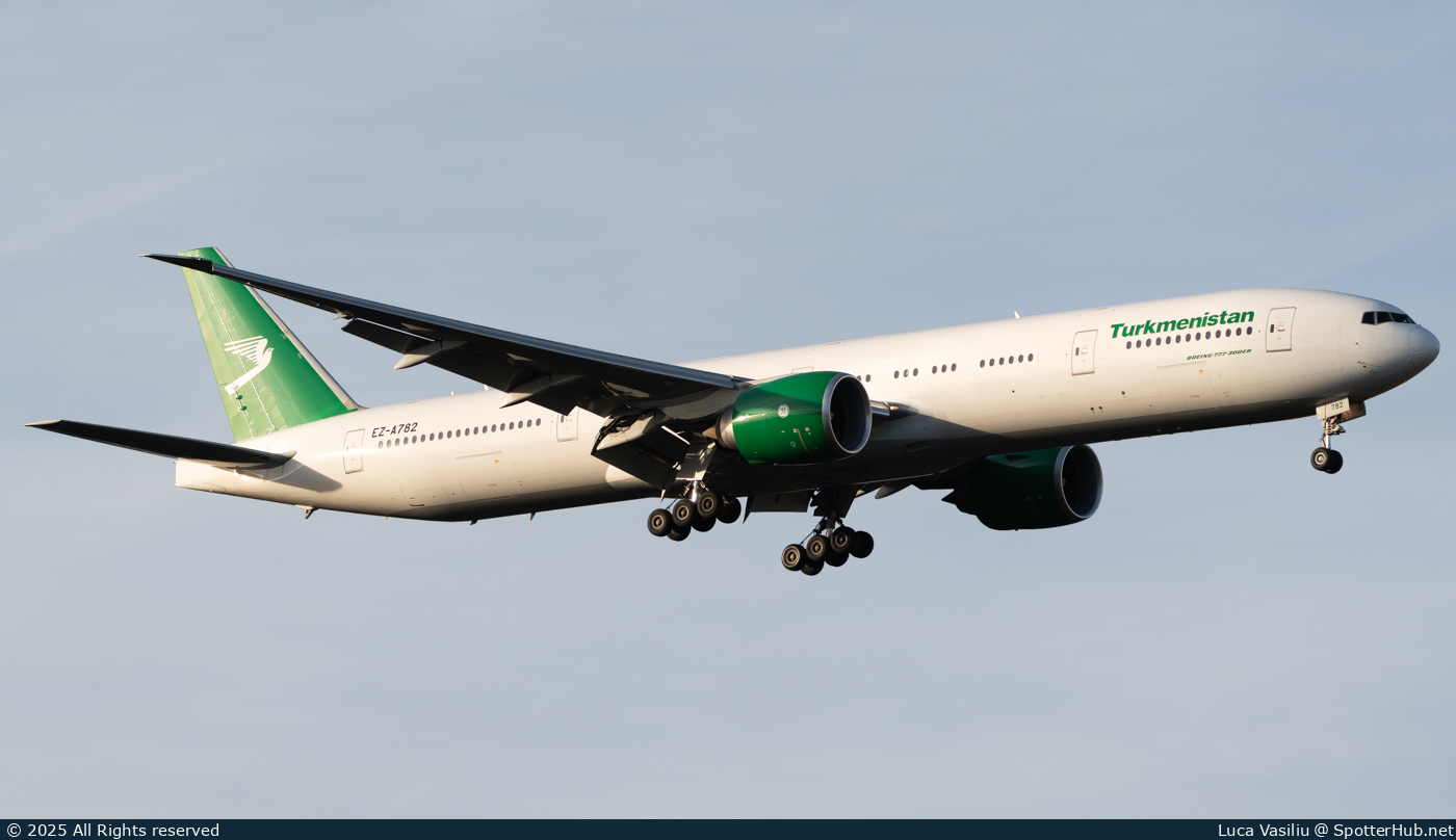 Photo of EZ-A782 - Boeing 777-367(ER) operated by Turkmenistan Airlines