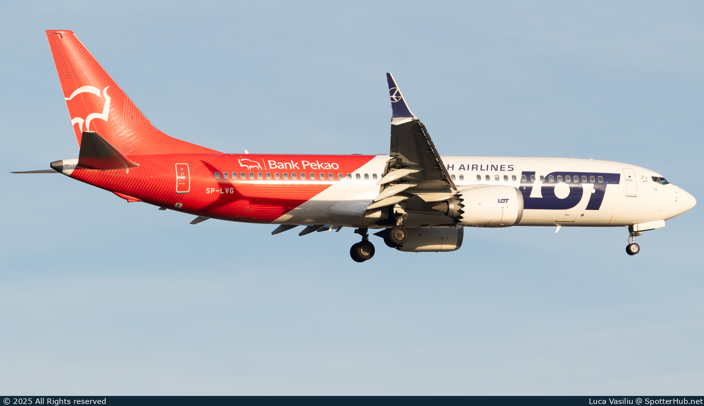 Photo of SP-LVG - Boeing 737 MAX 8 operated by LOT Polish Airlines