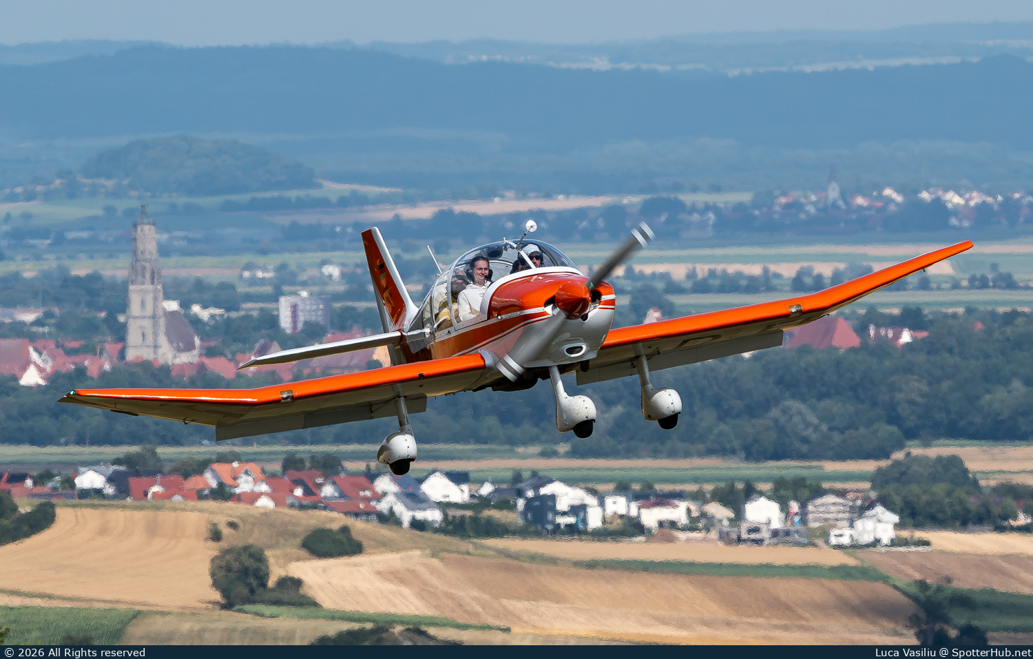 Photo of D-EHTP - Robin DR400/180R Remorqueur operated by Private