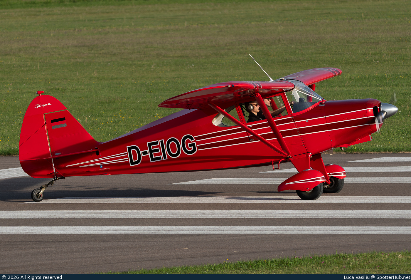 Photo of D-EIOG - Piper PA-16 Clipper operated by Private